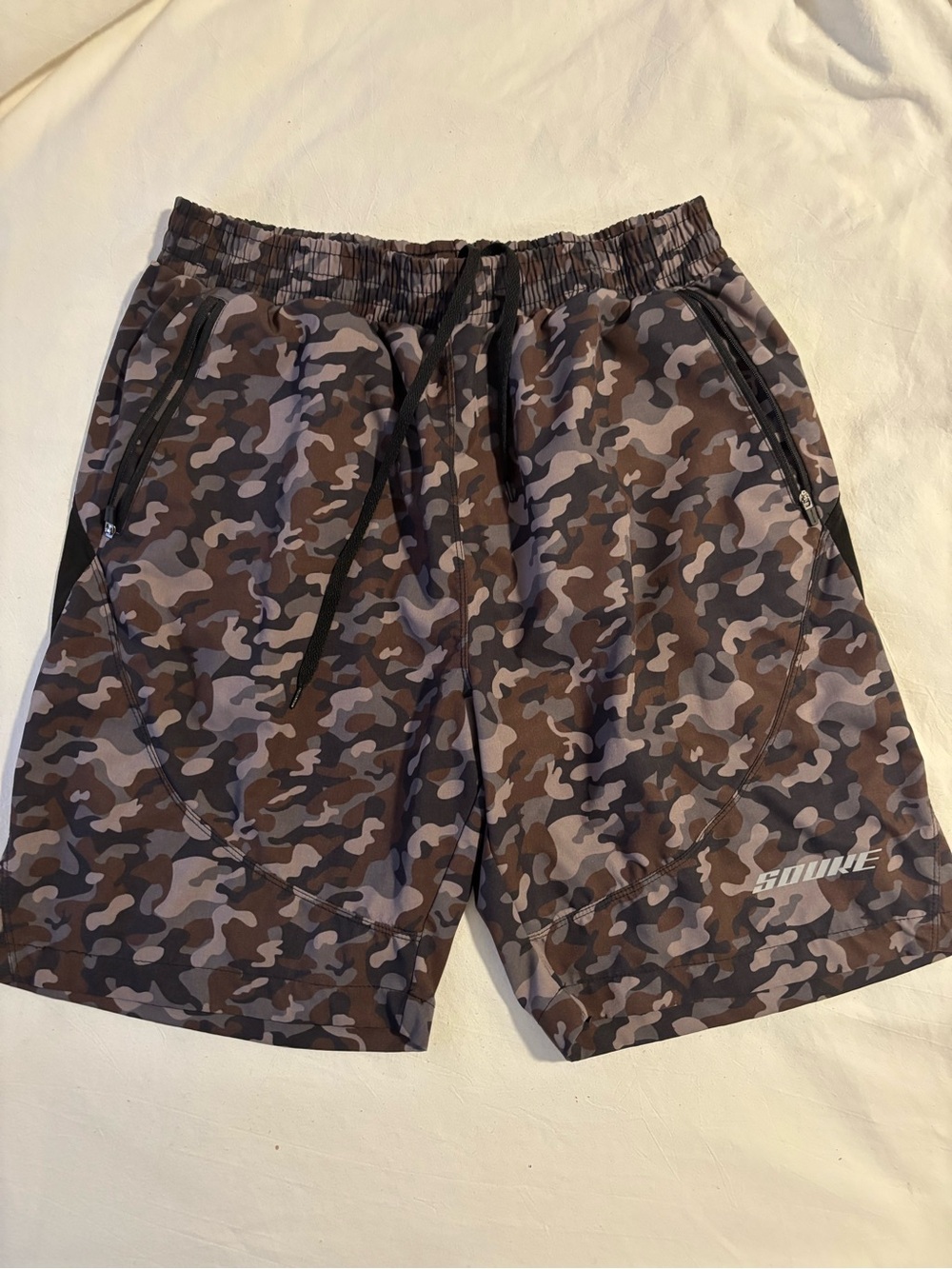 SOUKE Camouflage Athletic Shorts-Excellent Condition w/ 2 front zippered pockets